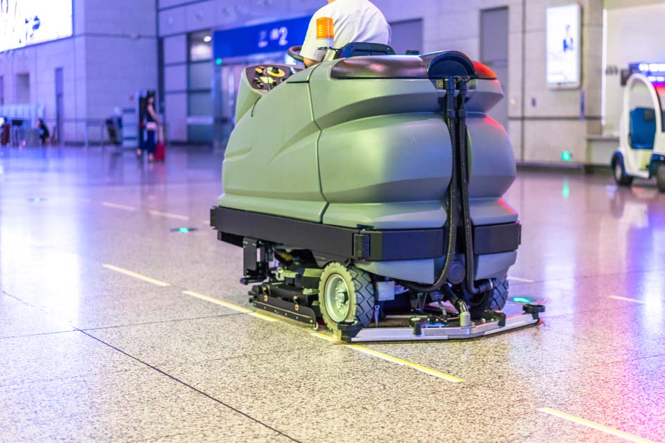 Commercial Vacuum Cleaners & Wet/Dry Vacuum Cleaners